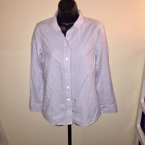 ✨Vineyard Vines Oxford Stripe Classic Button Down✨